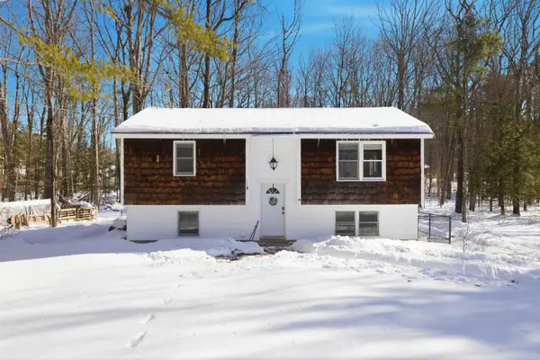 10 Woodlawn Avenue, Northfield, NH 03276