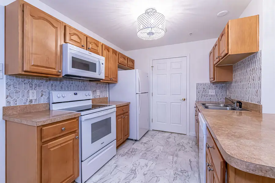 65 Fordway Extension, Derry, NH 03038 - Image #2