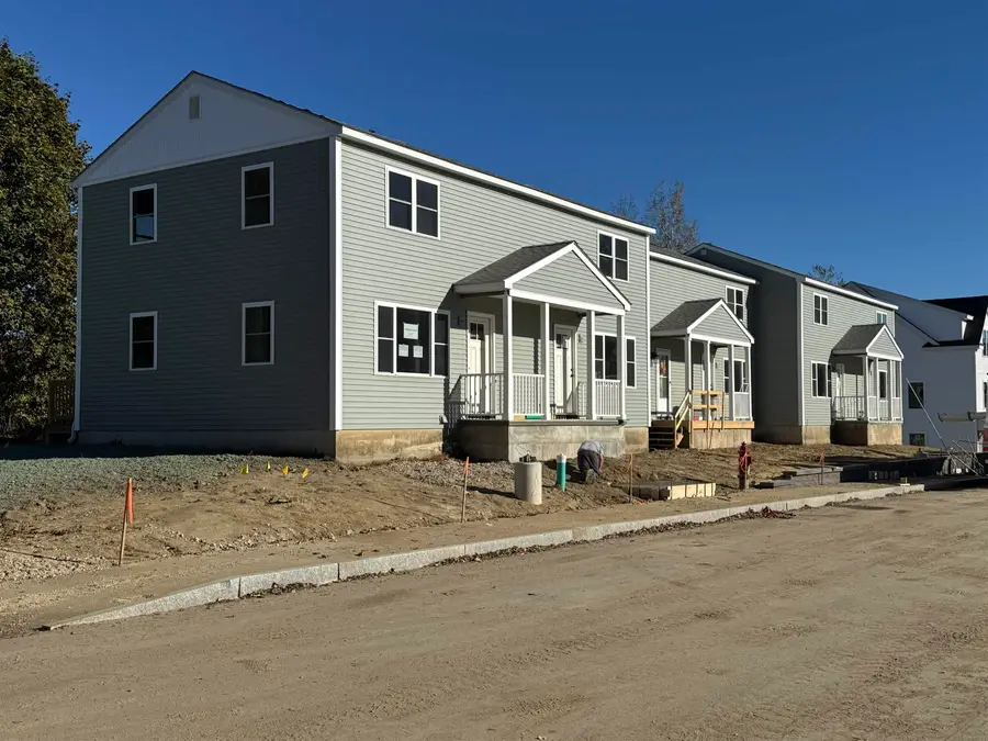 13 Birdie Grove, Rochester, NH 03839 - Image #2