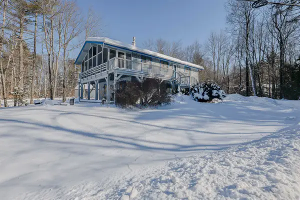 4 N. Shore Drive, Barnstead, NH 03225