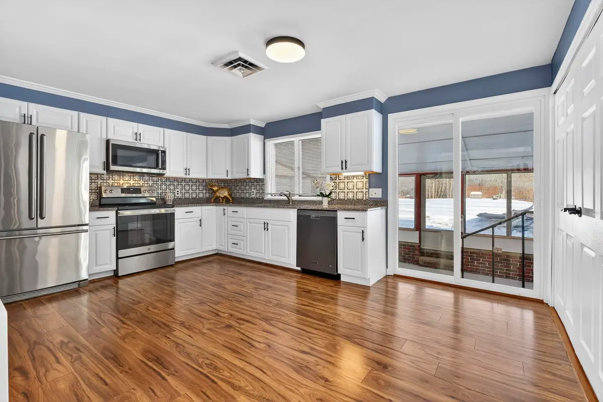 126 Cohas Avenue, Manchester, NH 03109 - Image #1