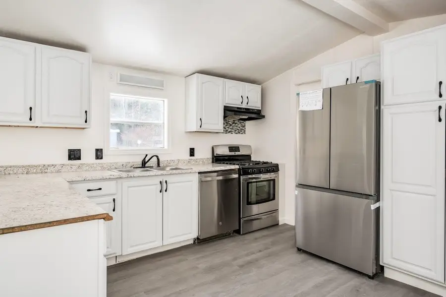 46 Limestone Lane, Rochester, NH 03867 - Image #2