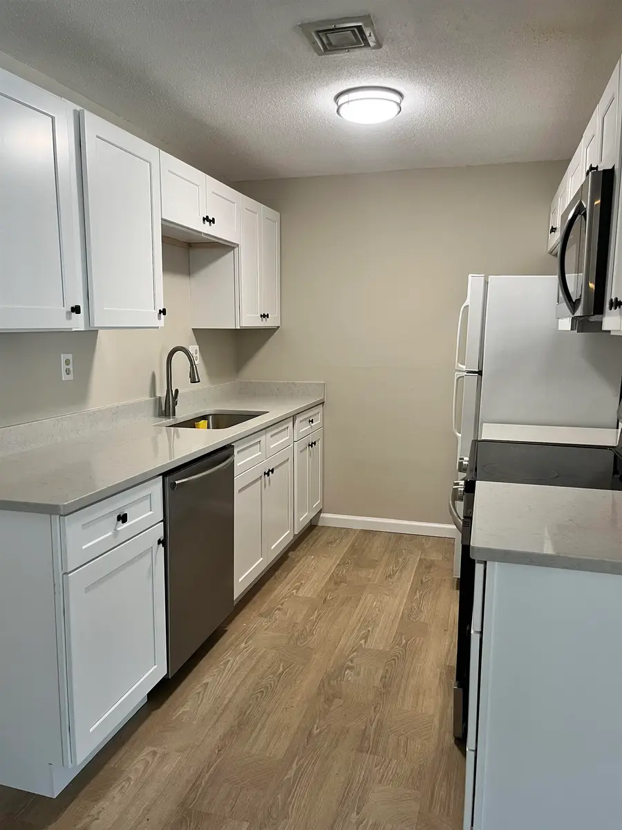 11 Blackstone Drive #1136, Nashua, NH 03063 - Image #3