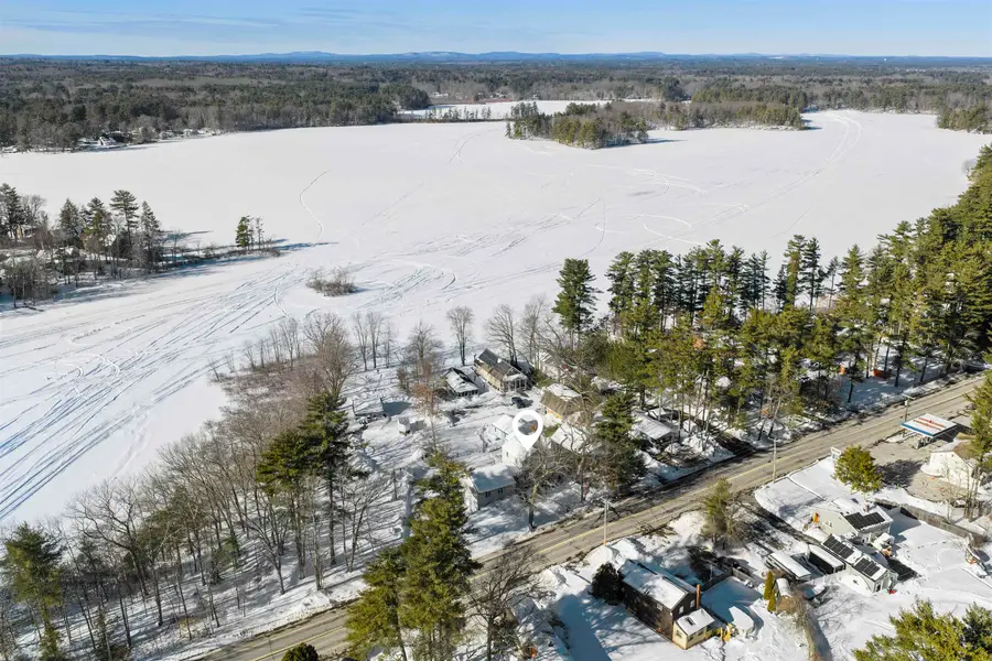 32 Main Street, Kingston, NH 03848 - #3