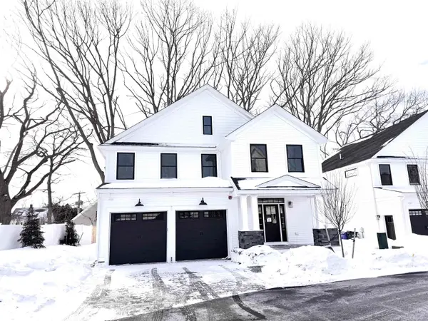 #5 Woodbury Reserve, Portsmouth, NH 03801