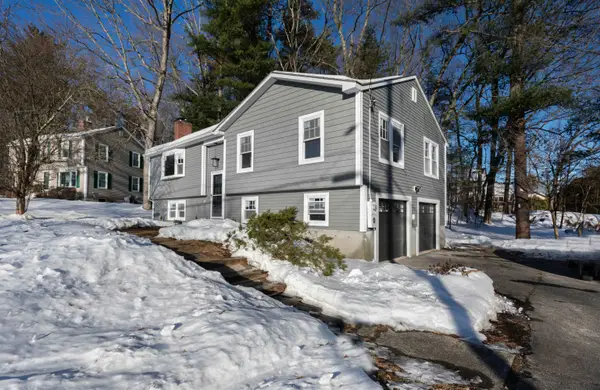 64 Mckenna Drive, Nashua, NH 03102