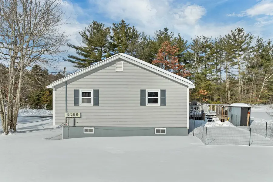 1102 Mammoth Road #A & B, Pelham, NH 03076 - Image #3