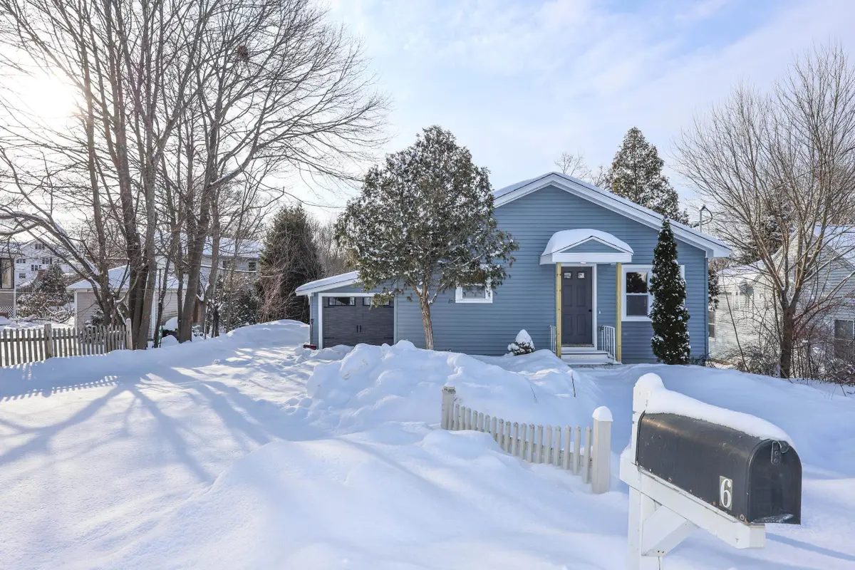 6 Mountain View Street, Nashua, NH 03060 - #1