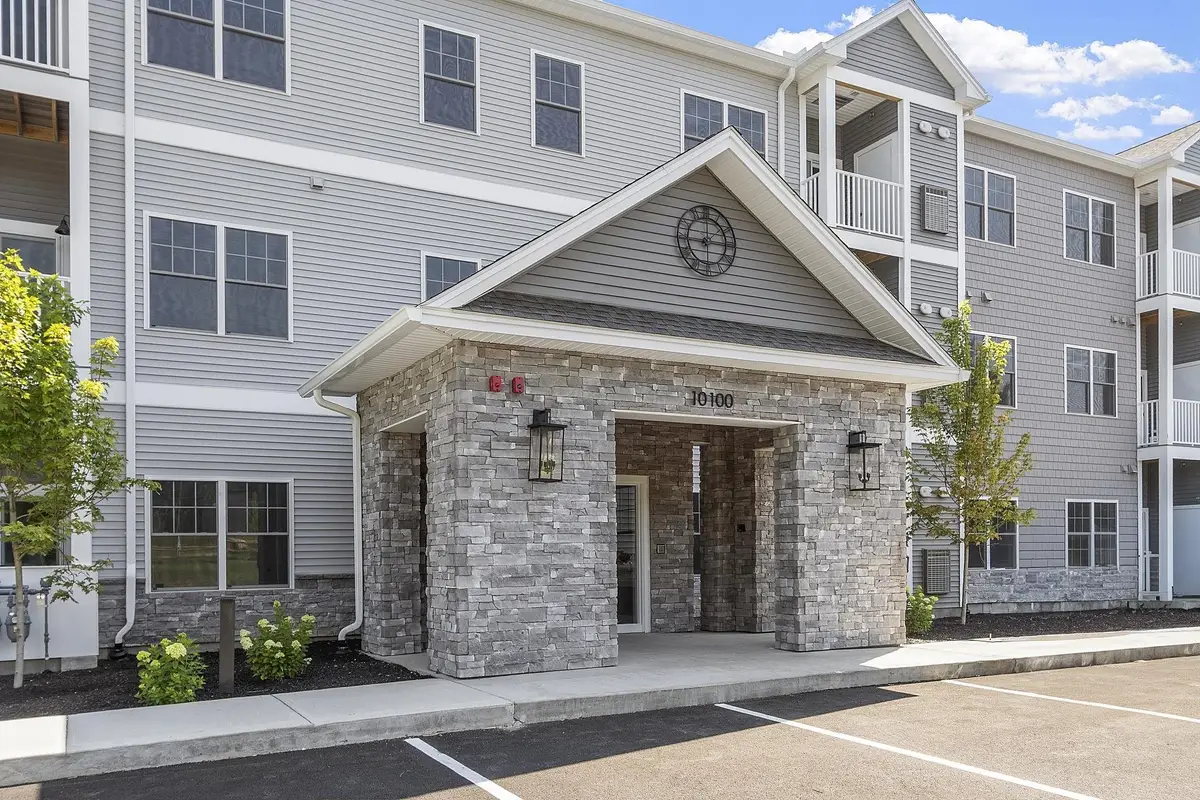 10100 S Willow Street #301, Manchester, NH 03103 - Image #1