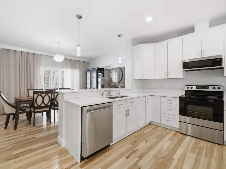 6 Wilshire Lane, Pelham, NH 03076 - #2