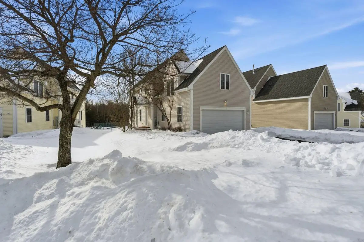 77 Barbara Lane, Hudson, NH 03051 - Image #1