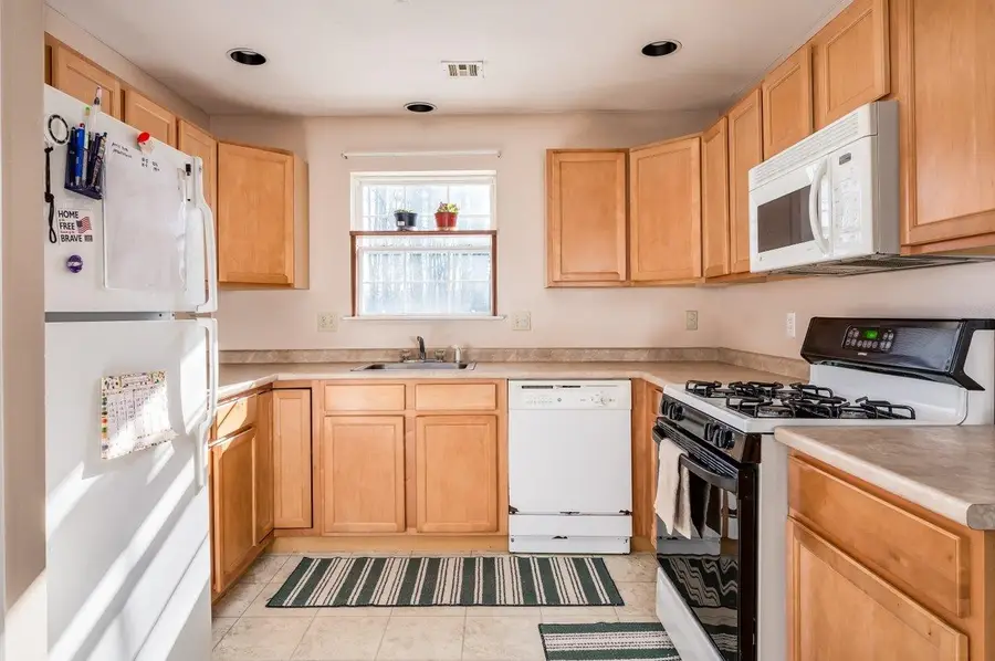 15 Tampa Drive #B, Rochester, NH 03867 - #2