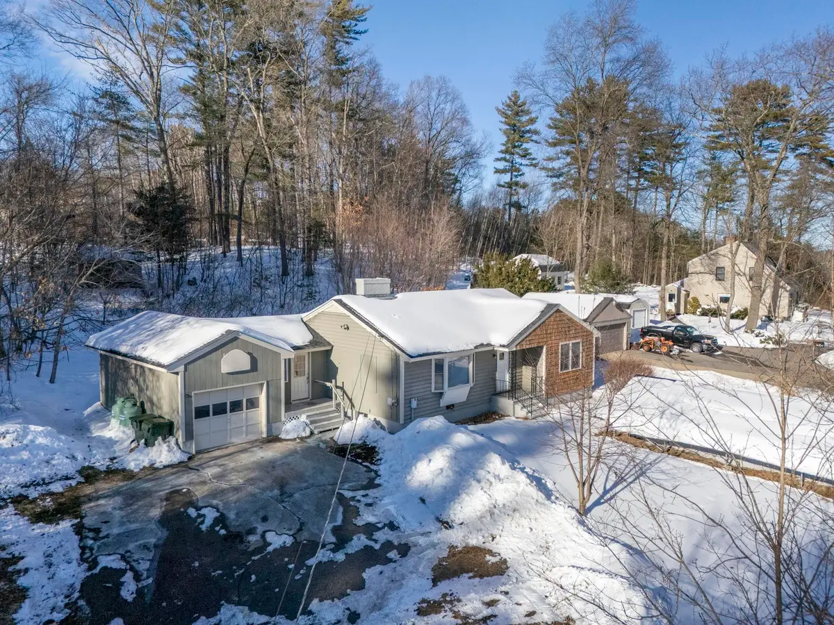 32 Chester Road, Derry, NH 03038 - Image #1