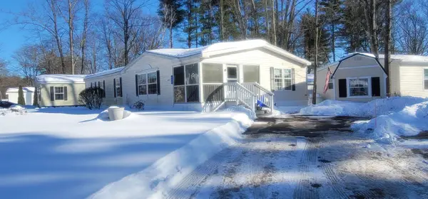 426 Friar Tuck Drive, Exeter, NH 03833