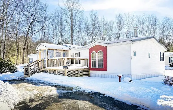 127 MORWAYS Park, Charlestown, NH 03603