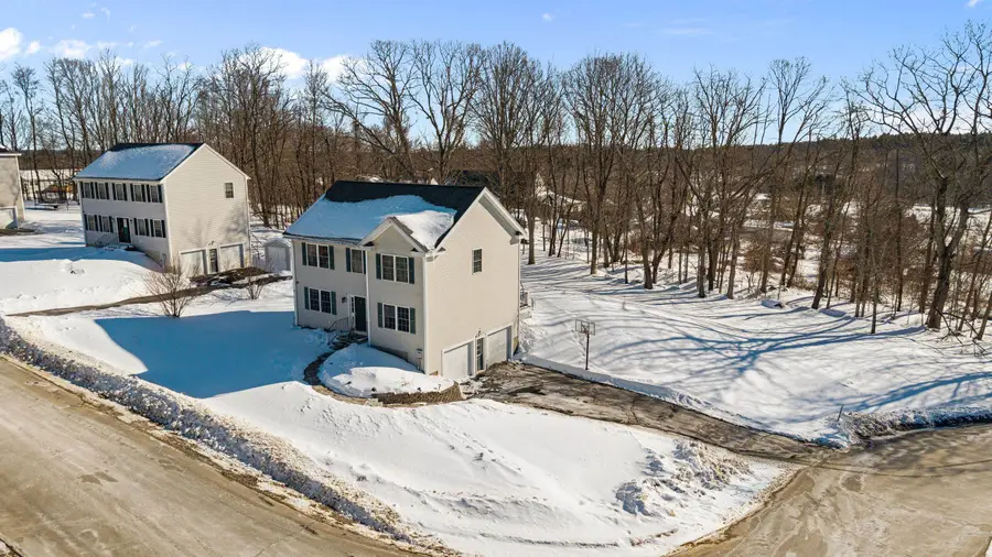 7 Lincoln Lane, Chester, NH 03036 - #3