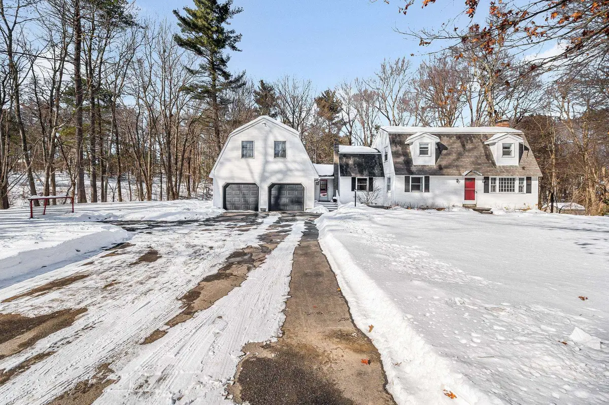 14 Londonderry Road, Windham, NH 03087 - #1