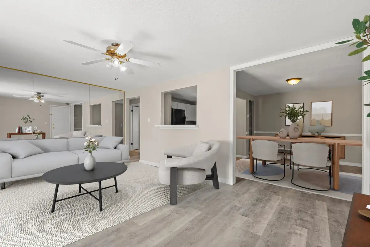 80R English Village Road #302, Manchester, NH 03102 - #1