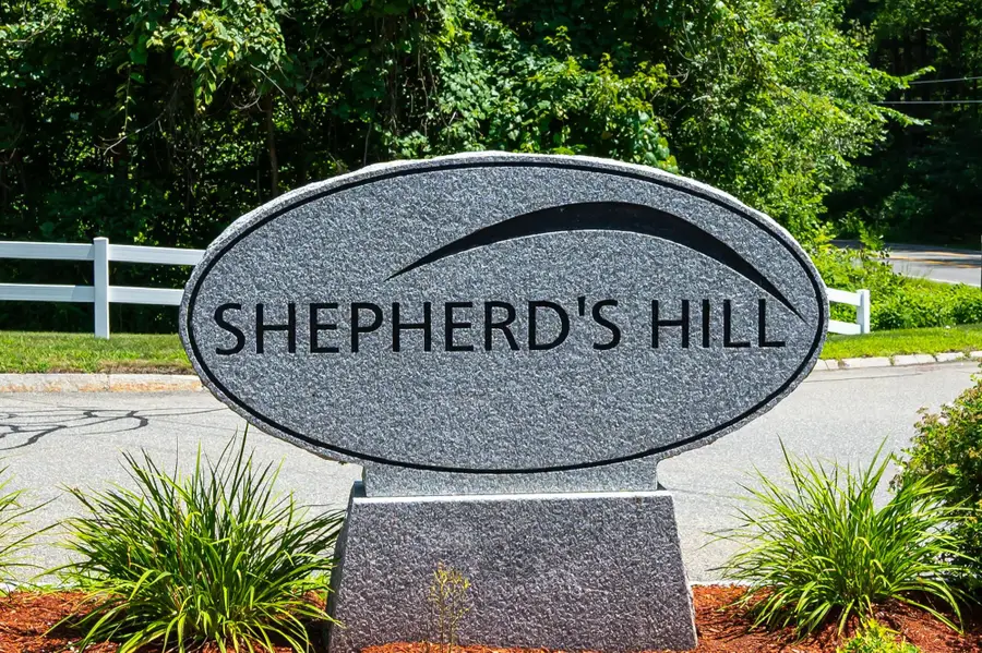 41 Shadowbrook Drive #A, Hudson, NH 03051 - #2