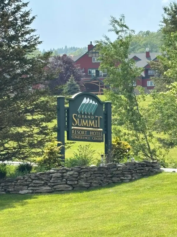 320 322 Qtr1 89 Grand Summit Way, Dover, VT 05356