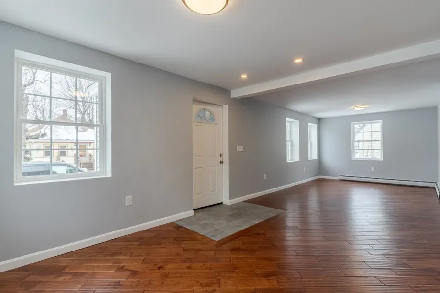 33 Linden Street, Rochester, NH 03867 - #2