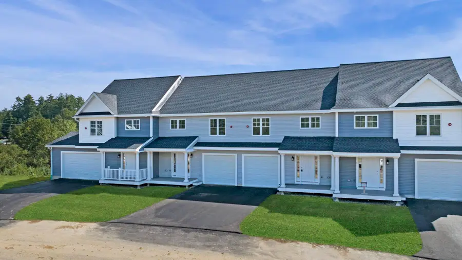 23 Crestview Way, Raymond, NH 03077 - #3