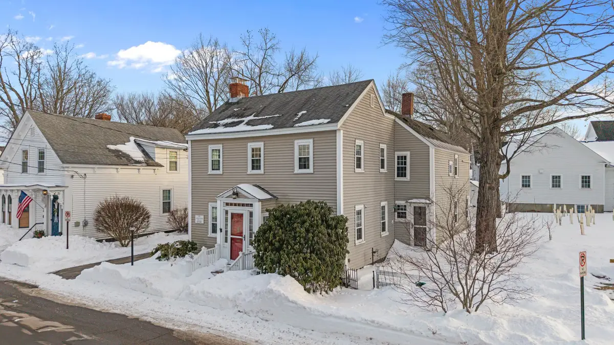 10 Maple Street, Exeter, NH 03833 - #1
