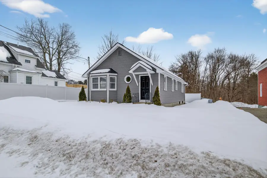 30 Main Street, Salem, NH 03079 - #3