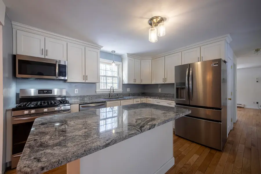 31 Tami Lane, Epping, NH 03042 - #3