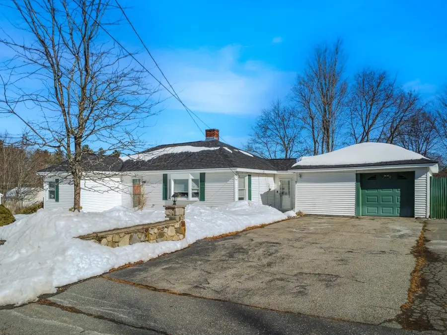 7 Benning Street, Salem, NH 03079 - #2
