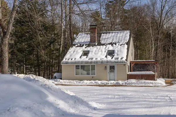 20 Fairgrounds Road, Bradford, NH 03221