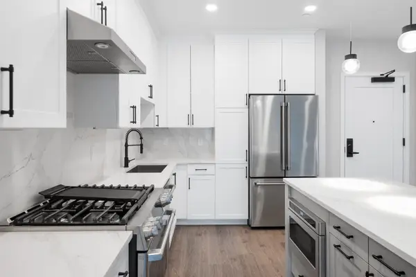 18 Artisan Drive #207, Salem, NH 03079