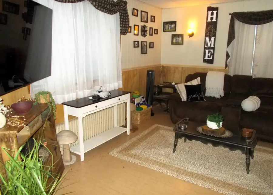 17 Hemlock Lane, Berlin, NH 03570 - #3