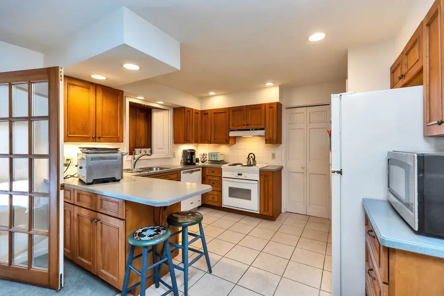 1 Hickory Drive, Amherst, NH 03031 - #2