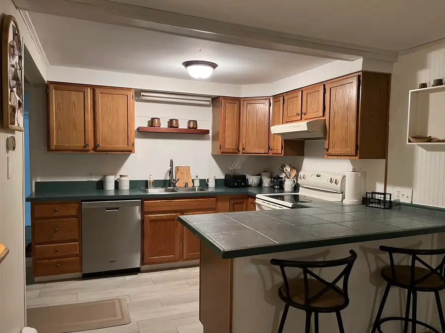 80 Woodlawn Circle, Portsmouth, NH 03801 - #2