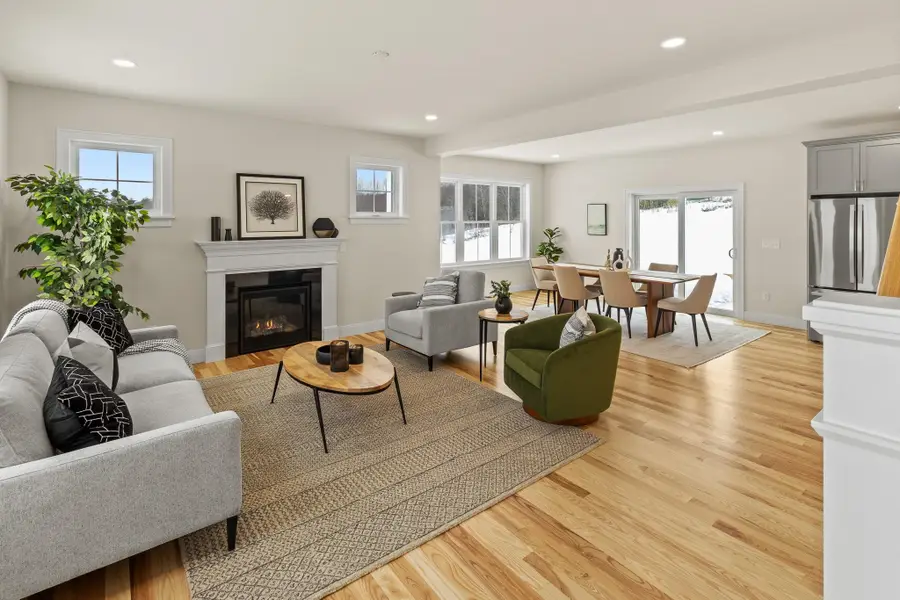 8 Megans Way #95, Epping, NH 03042 - #3