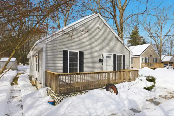 2 Oak Court, Northwood, NH 03261
