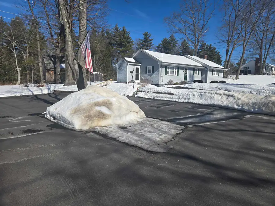 909 High Street, Candia, NH 03034 - #3