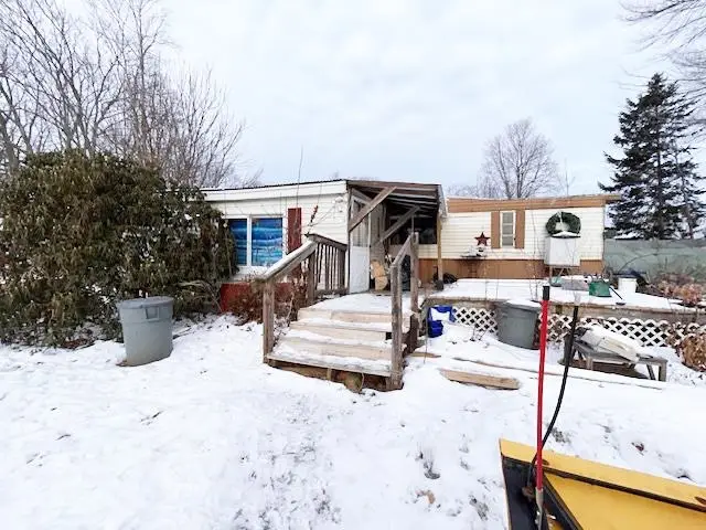 4 Dow Street, Exeter, NH 03833 - #2