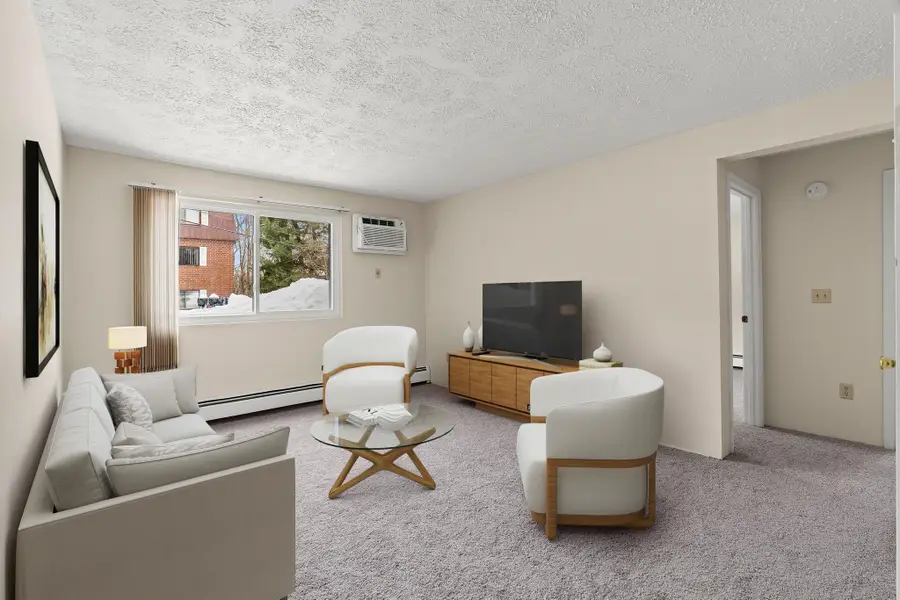 555 Calef Road #1, Manchester, NH 03103 - #2