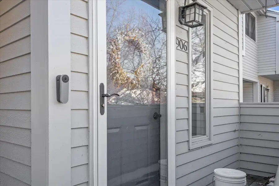 33 Harbor View Road #906, South Burlington, VT 05403 - #3