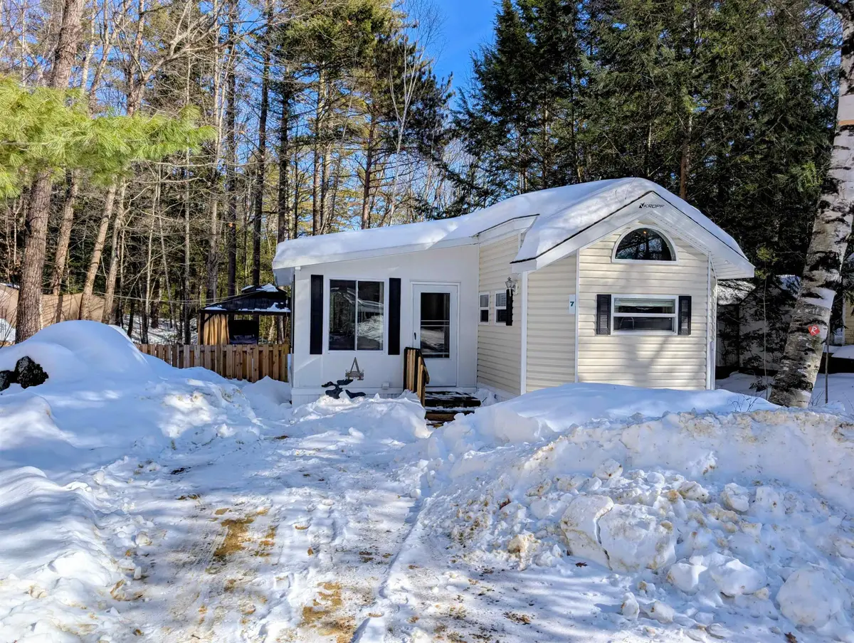 7 Ledges Road #(aka Unit 79), Holderness, NH 03245 - #1