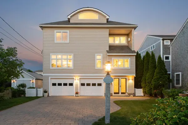 30 Ancient Highway, Hampton, NH 03842