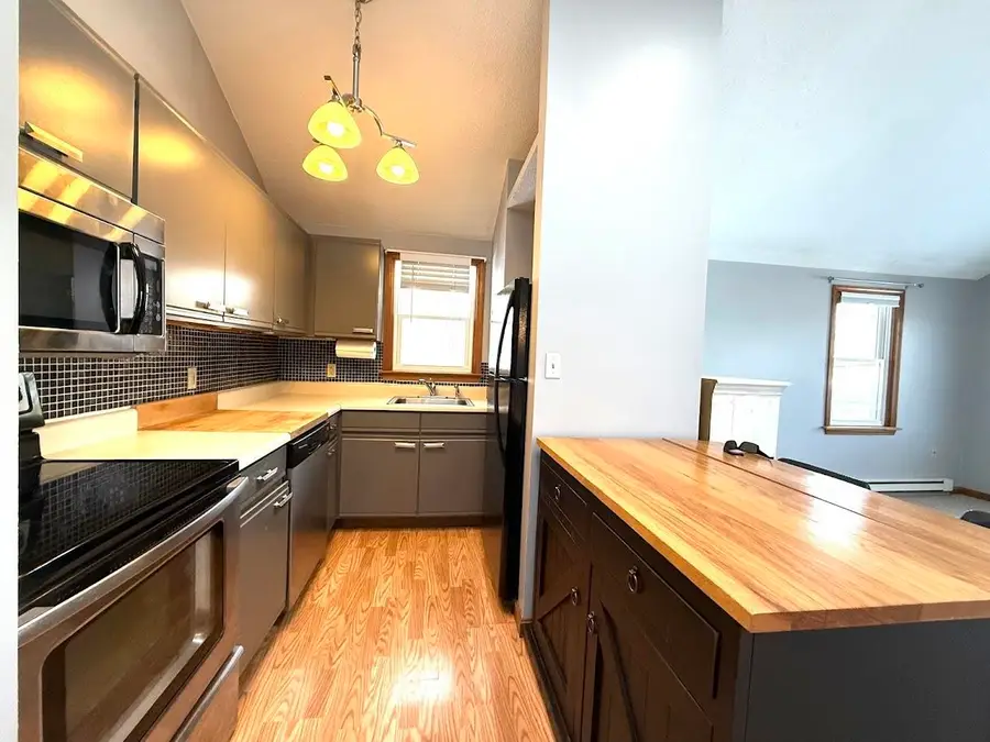 21 Plaza Village Road #D, Plymouth, NH 03264 - #2