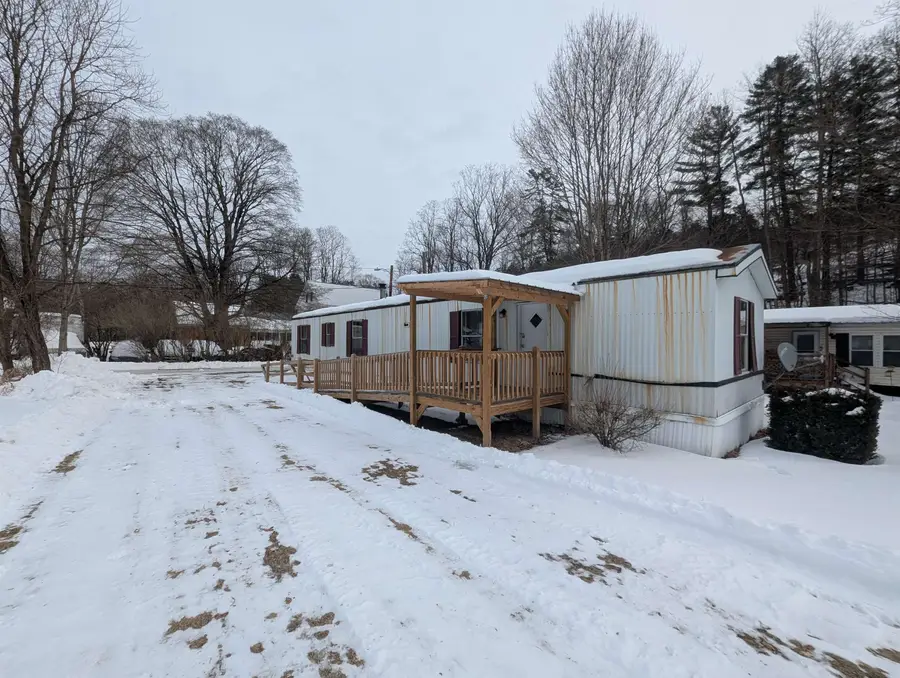 6 Great Meadows Park, Charlestown, NH 03603 - #2