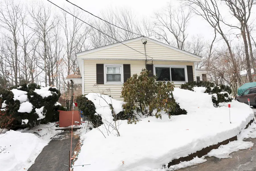 19 West Stearns Avenue, Hooksett, NH 03106 - #3