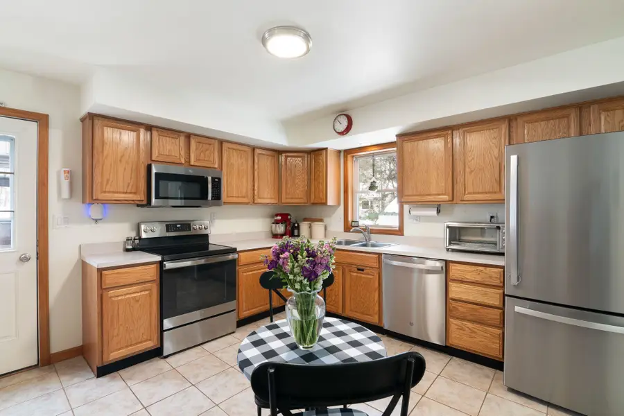 135 Country Hill, Brattleboro, VT 05301 - #2