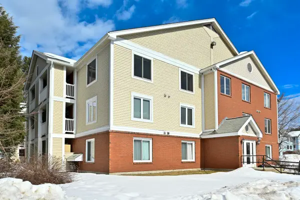 3 Timberwood Drive #301, Goffstown, NH 03045