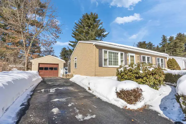 4 Burlington Road, Nashua, NH 03062-3504