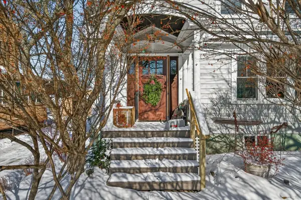 25 Seabury Street, Rutland City, VT 05701